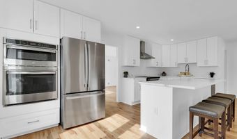 10510 WHITE CLOVER Ter, Potomac, MD 20854