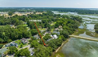7 Petigru Dr, Beaufort, SC 29902