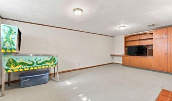 1011 Midway Dr, Auburn, IN 46706