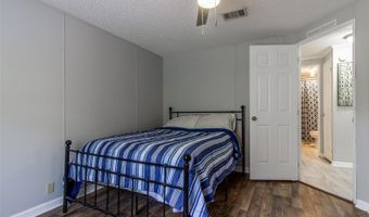 25836 MANHATTAN Ln, Astor, FL 32102