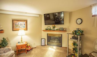 122 Parkside Dr, Algona, IA 50511