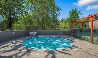 1558 NW MIDLAKE Ln, Beaverton, OR 97006