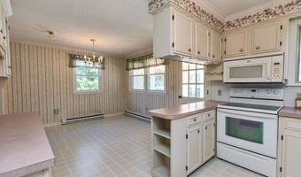 377 High St, Candia, NH 03034