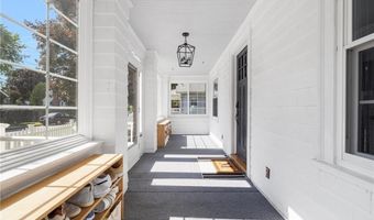 110 Spofford Ave, Warwick, RI 02888