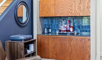 8901 POTOMAC STATION Ln, Potomac, MD 20854