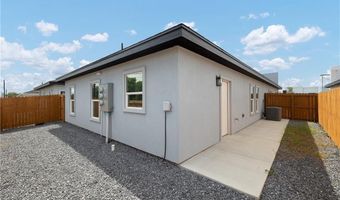 904 Deluxe St, Alamo, TX 78573