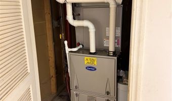 749 Regina Dr, Vermilion, OH 44089