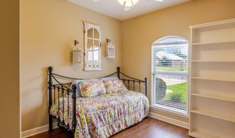 301 SANDLEWOOD Dr, Benton, AR 72015
