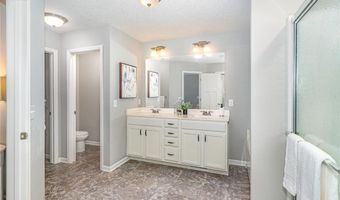 5099 151st St W, Apple Valley, MN 55124