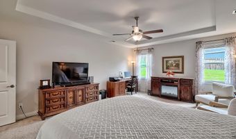40 Hanging Leaf Ct, Blythewood, SC 29016