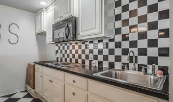 3128 N Timber Ave, Bethany, OK 73008