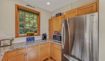 11 Loft Cir, Campton, NH 03223