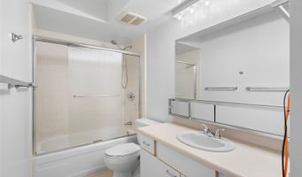 430 Keoniana St 314, Honolulu, HI 96815