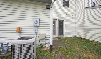 2 VILLAGE Ct, Audubon, NJ 08106