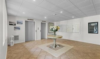 1204 Capella S St, Newport, RI 02840