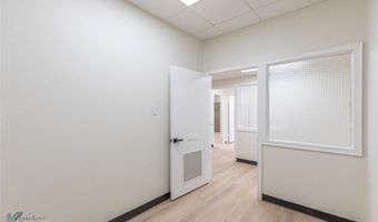 317 N Willis St Office 1-8, Abilene, TX 79603