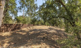 525 Keyes Ave, Angwin, CA 94508