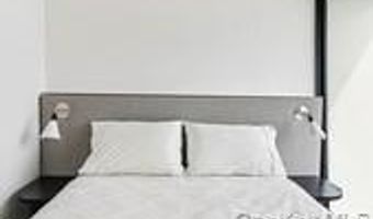 9 Ocean Ln, Amagansett, NY 11930