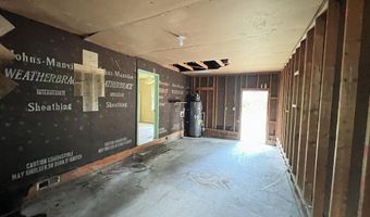 121 Forest Pl, Aberdeen, NC 28315
