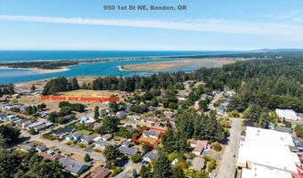 950 NE 1ST St, Bandon, OR 97411