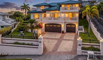 1295 Aulepe St, Kailua, HI 96734