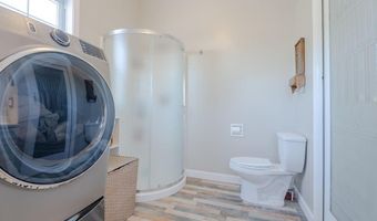 71 Vinton Ave, Cranston, RI 02920