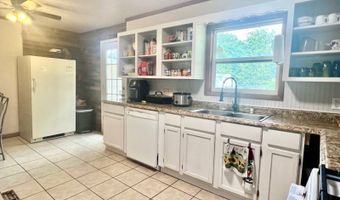 720 N Elliott, Aurora, MO 65605