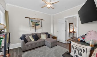 36 Broad St, Amsterdam, NY 12010