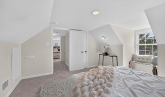 6010 BANGOR Dr, Alexandria, VA 22303
