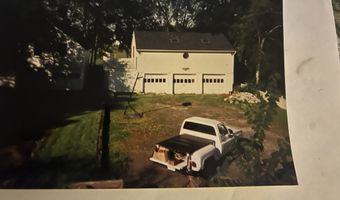 14 Pleasant St, Danbury, CT 06811
