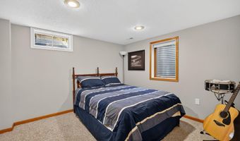 2415 Melrose Ave, Ames, IA 50010