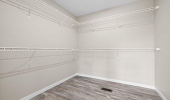 419 Beavertail Rd, Ash Grove, MO 65604