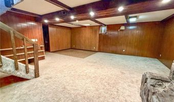 205 S Traster St, Altamont, KS 67330