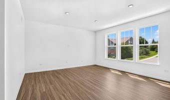 301 Cold Spring St, Algonquin, IL 60102