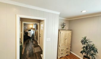 730 E 17th Street Pl, Baxter Springs, KS 66713