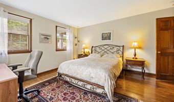 620 Riverside Dr, Cheshire, CT 06410