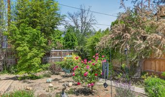 746 C St, Ashland, OR 97520