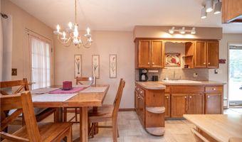 1774 Laurie Dr, Austintown, OH 44511