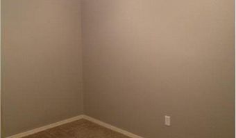 501 SW 11th St D, Bentonville, AR 72712