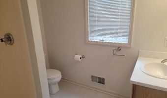 905 Wildt St, Ann Arbor, MI 48103
