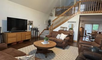 308 E Flint Hills Dr, Alma, KS 66401