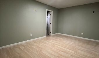 205 W 3rd St, Alice, TX 78332