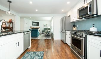 58 Collins St, Bristol, RI 02809