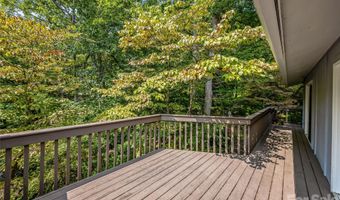 5 Hillcrest Rd E, Asheville, NC 28804
