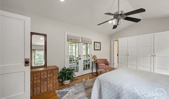 160 Crestview Cir, Athens, GA 30606