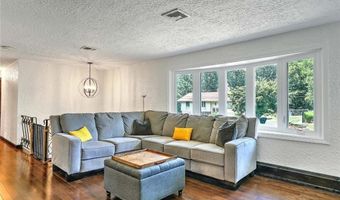 18 Sherri Dr, North Providence, RI 02911