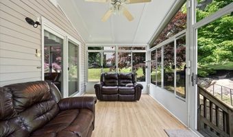 14 Cliff Rd, Bellingham, MA 02019
