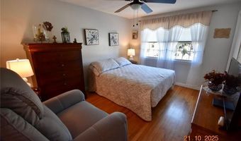 21 Young St, North Providence, RI 02904