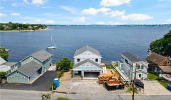 92 King Philip Ave, Bristol, RI 02809