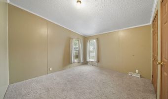 948 Savannah River Dr, Adrian, MI 49221